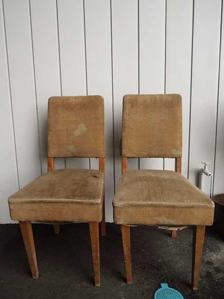 骨董品_萌黄色の椅子